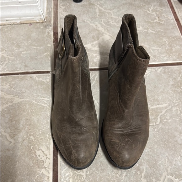 Clarks Brown Suede Ankle Booties with Buckle Detail - Picture 2 of 5